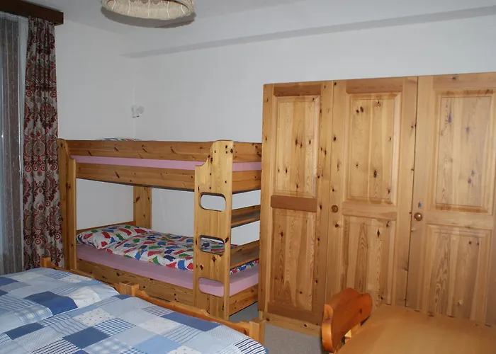 Апартаменти Des Alpes